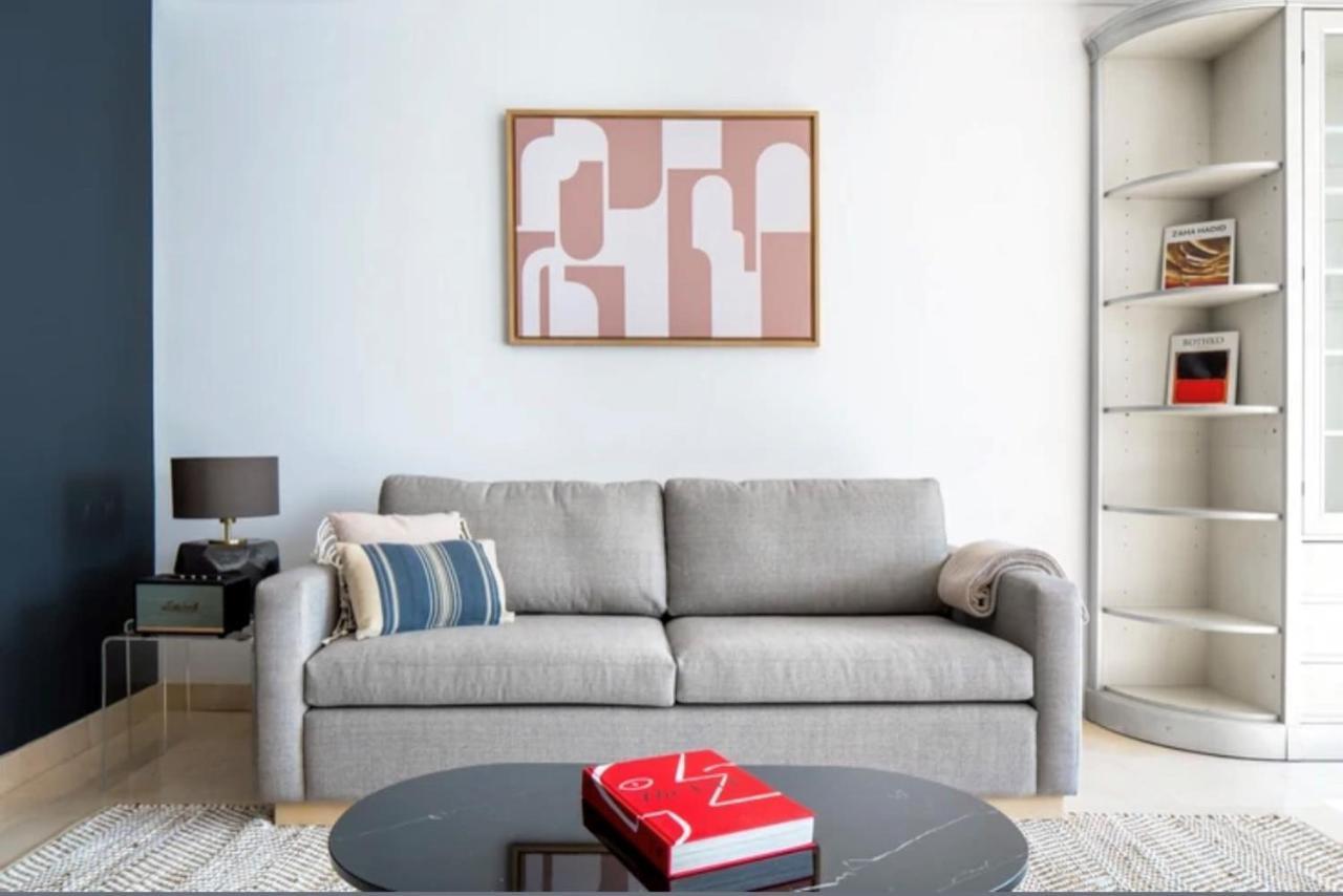 Bright 1Bedroom Apartment Centrally Located With Most Beautiful Views From Seine At 10 Minutes Walking From Beaugrenelle Shopping Mall And Eiffel Tower Παρίσι Εξωτερικό φωτογραφία